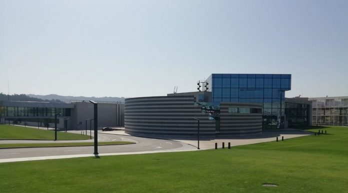 Arteixo mananca de la Inditex, desi Inditex nu mananca de la Arteixo
