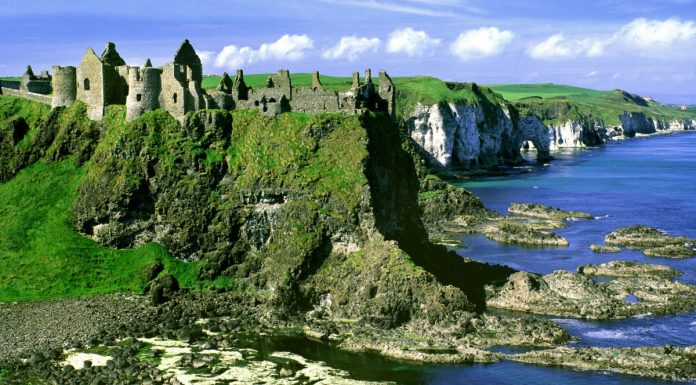Un mod extrem de a vedea coasta Tarii Galilor